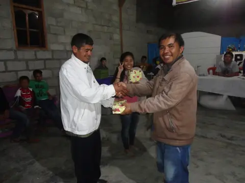 Pemberian hadiah lomba