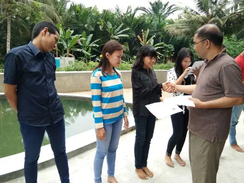 Penyerahan Sertifikat ORMIK