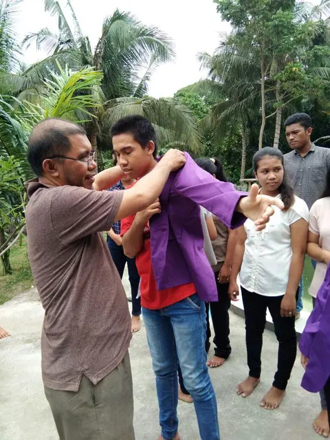 Penyematan almamater