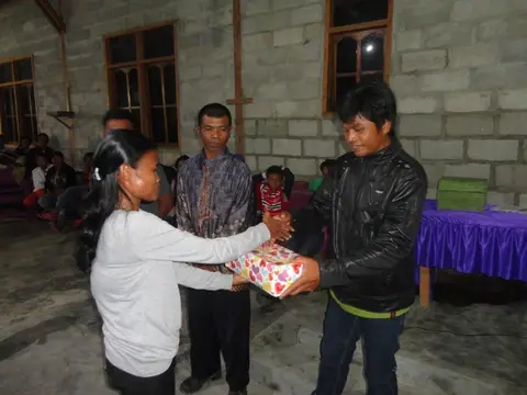 Pemberian hadiah lomba