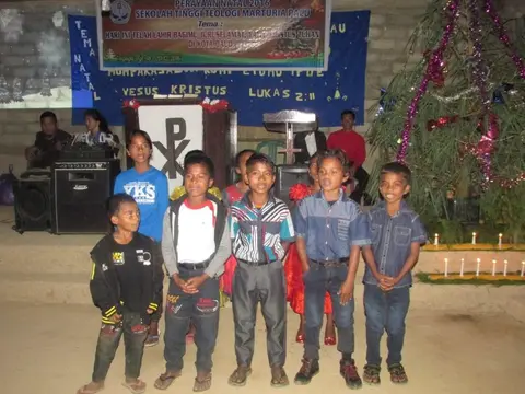 Pemberian hadiah lomba